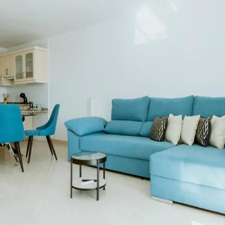 Seaview 2 Bedroom In Play Paraiso Pool & Wifi In By Aqua Vista Tenerife Costa Adeje