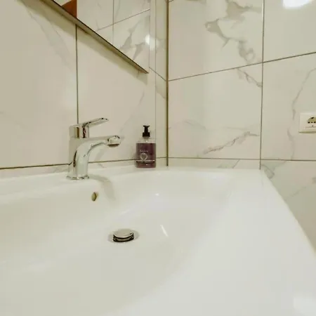Seaview 2 Bedroom Play Paraiso Pool & Wifi In * Costa Adeje (Tenerife)