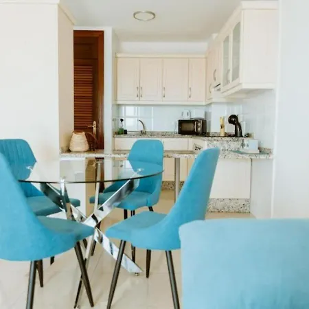 Daire Seaview 2 Bedroom In Play Paraiso Pool & Wifi In By Aqua Vista Tenerife *