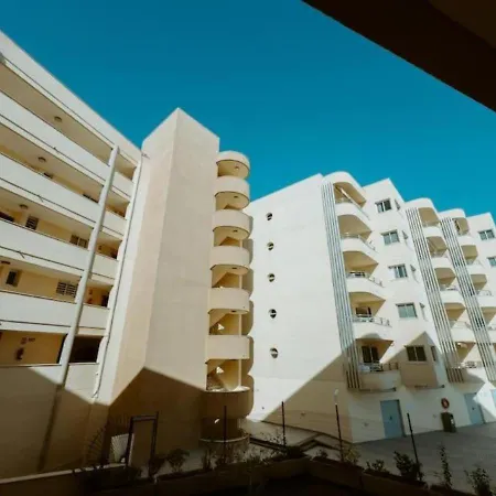 Seaview 2 Bedroom Play Paraiso Pool & Wifi In アパート